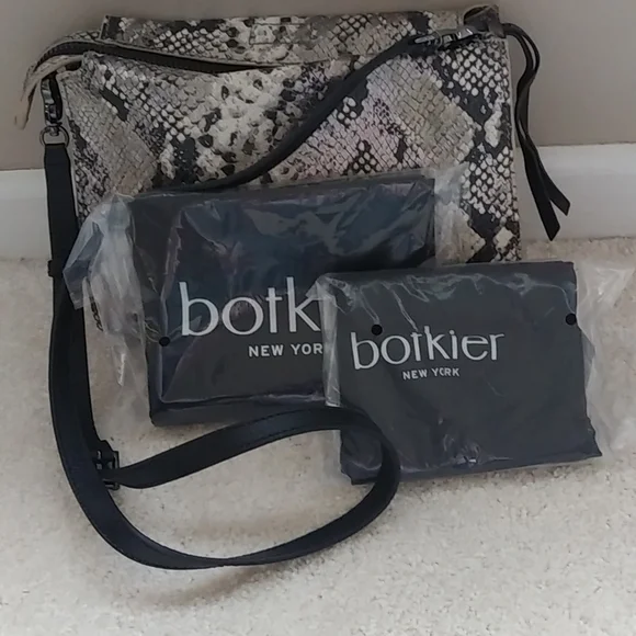 Handbag - Picture 2 of 9